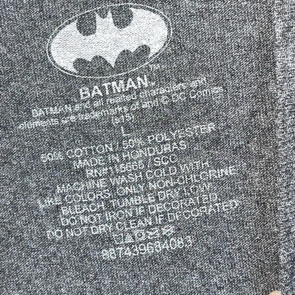 🌻 DC Comics Batman. Size Large GUC - Picture 6 of 6